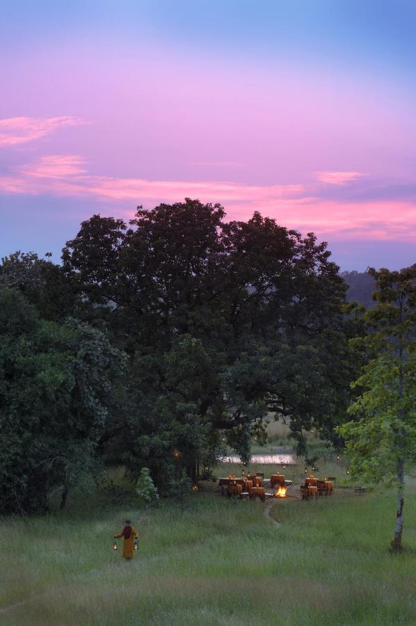 Mahua Kothi Bandhavgarh - A Taj Safari Villa Tāla Exterior photo